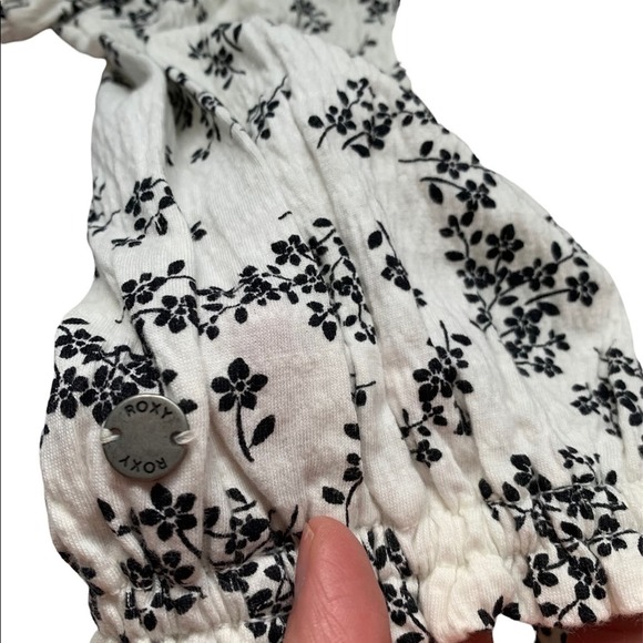 NWT ROXY Floral Off-Shoulder Crop Top. Size M - Picture 5 of 6
